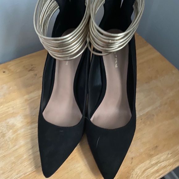 Black heels call it spring - Picture 2 of 3